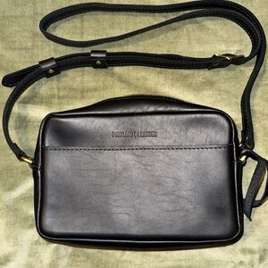 Portland Leather large camera bag